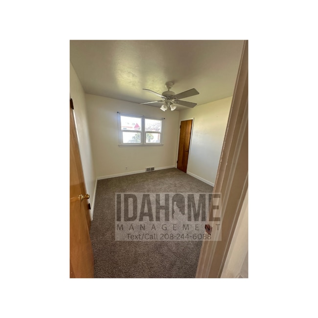 Building Photo - Charming single family home for rent close to Alameda Park!