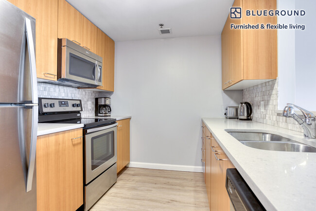 Building Photo - 91 Sidney St