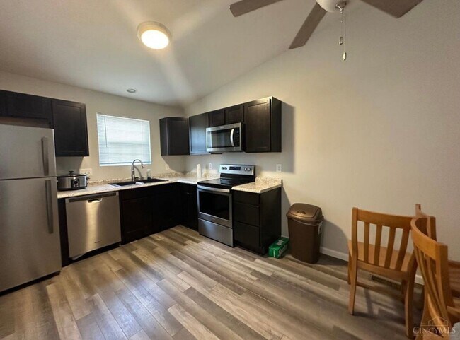 Building Photo - 82 Ramsey Dr