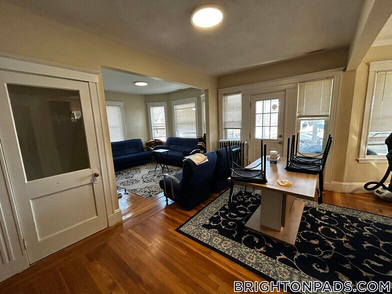 Building Photo - 1 Glenley Terrace