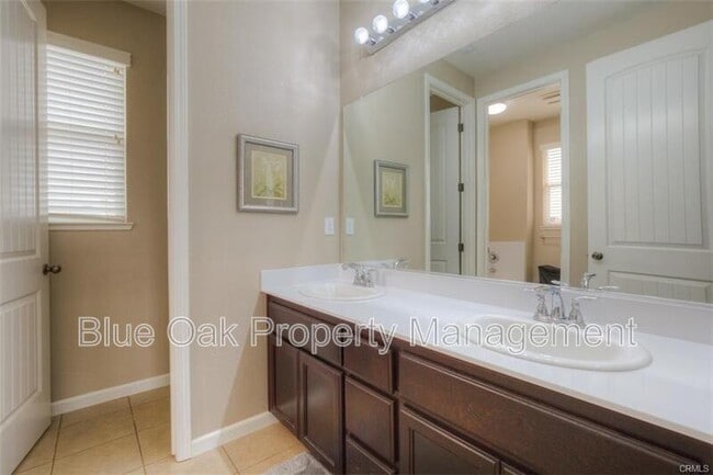 Building Photo - 3299 Sespe Creek Way