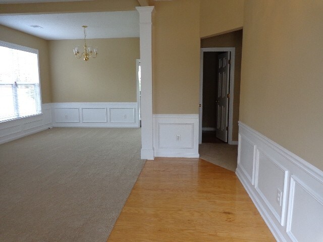Building Photo - 4615 Ridgefair Dr