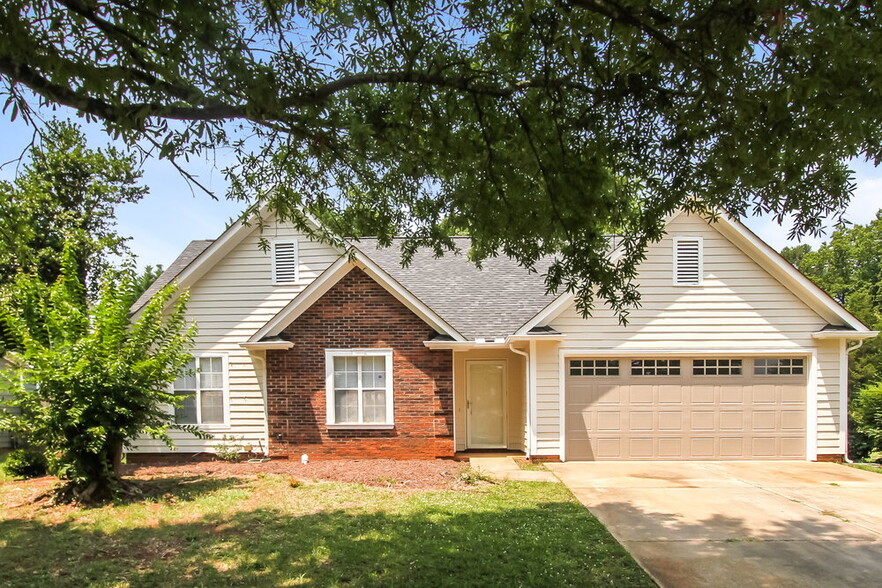 Primary Photo - 9107 Merlot Ln