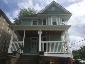Building Photo - $1615 per Bedroom | 5BR/3BA Home in Fort S...