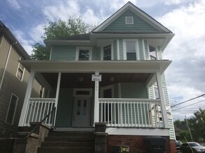 Building Photo - 1644 Forest Ave