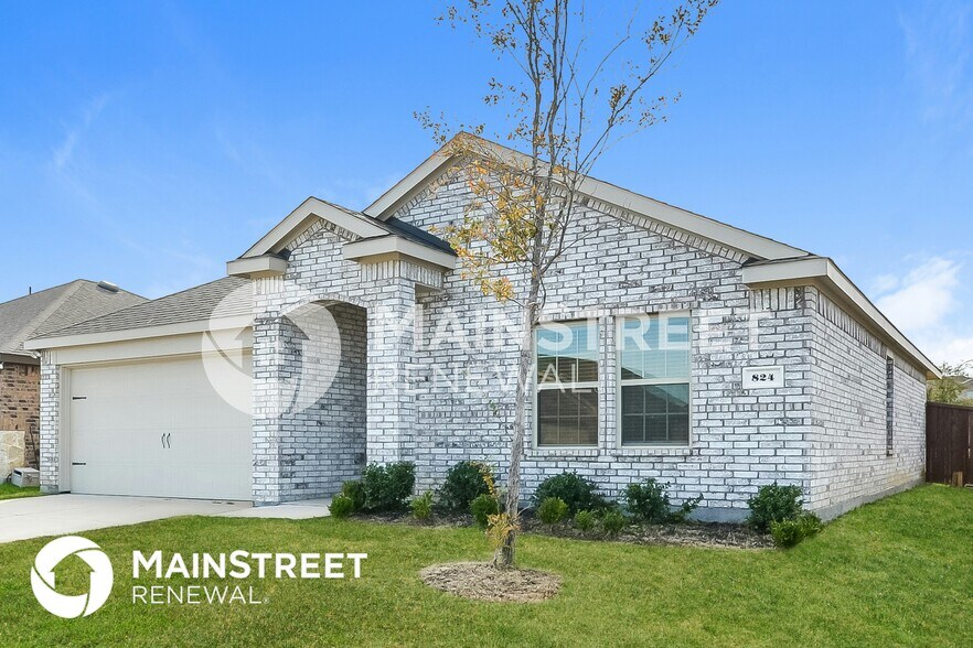 Building Photo - 824 English Dr