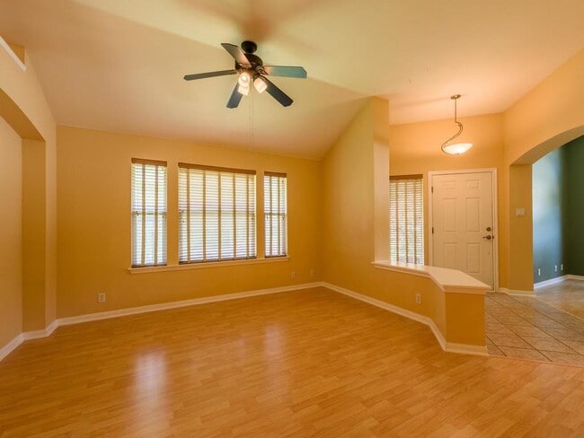 Building Photo - 442 S Lynnwood Trail