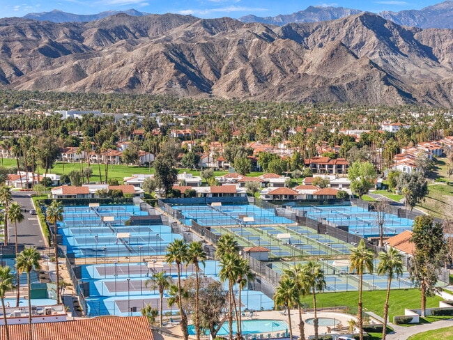 Building Photo - 27 Cll Encinitas