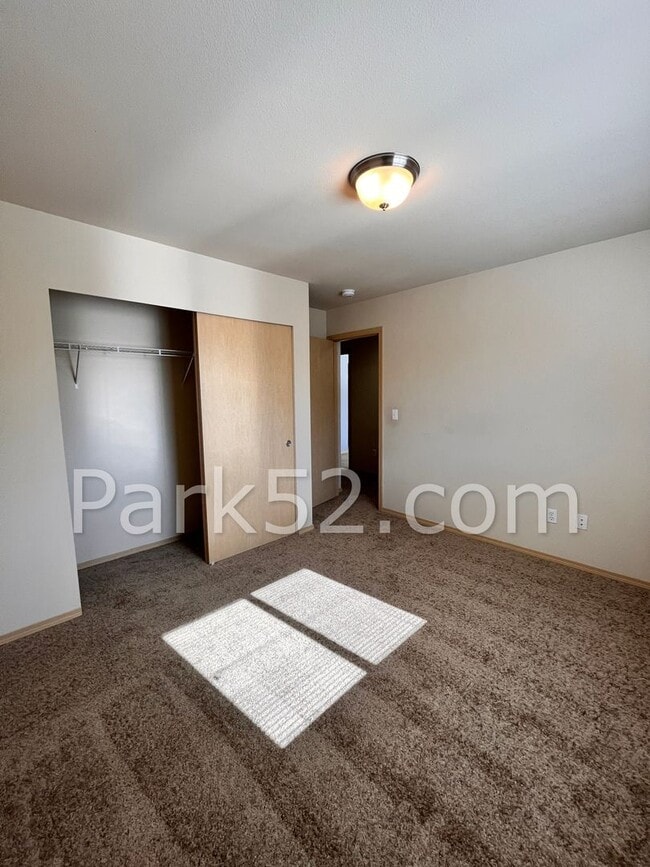 Building Photo - 15516 87th Ave E