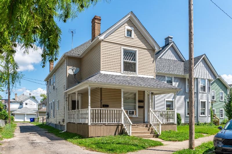 Building Photo - 115 E Foraker St