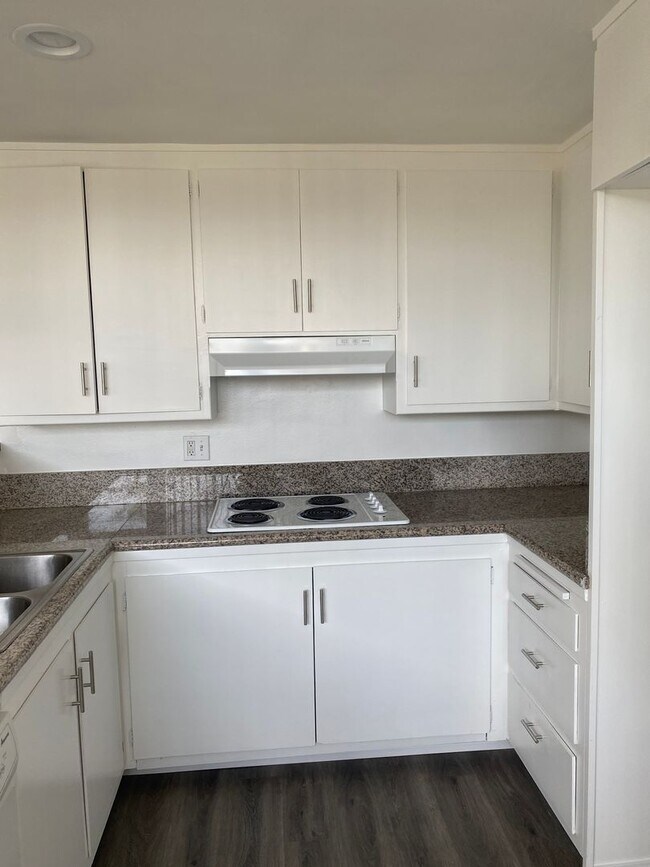 Interior Photo - 3595e