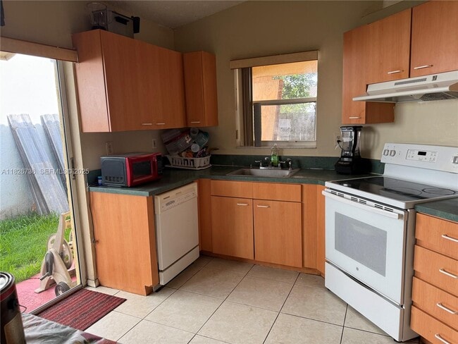 Building Photo - 12090 SW 250th Terrace