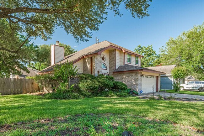 Building Photo - 15803 Locust Grove Dr