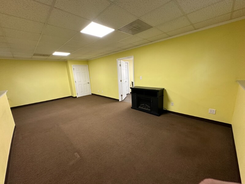 Building Photo - 1675 Old Nelson Rd