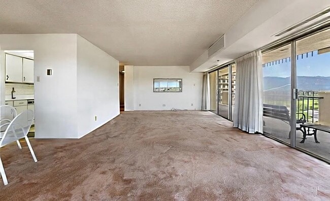 Building Photo - 411 Lakewood Cir