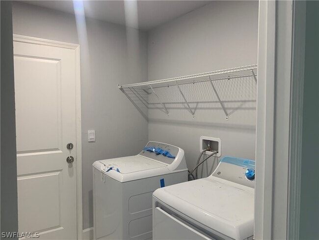 Building Photo - 3211-3243 43rd St SW