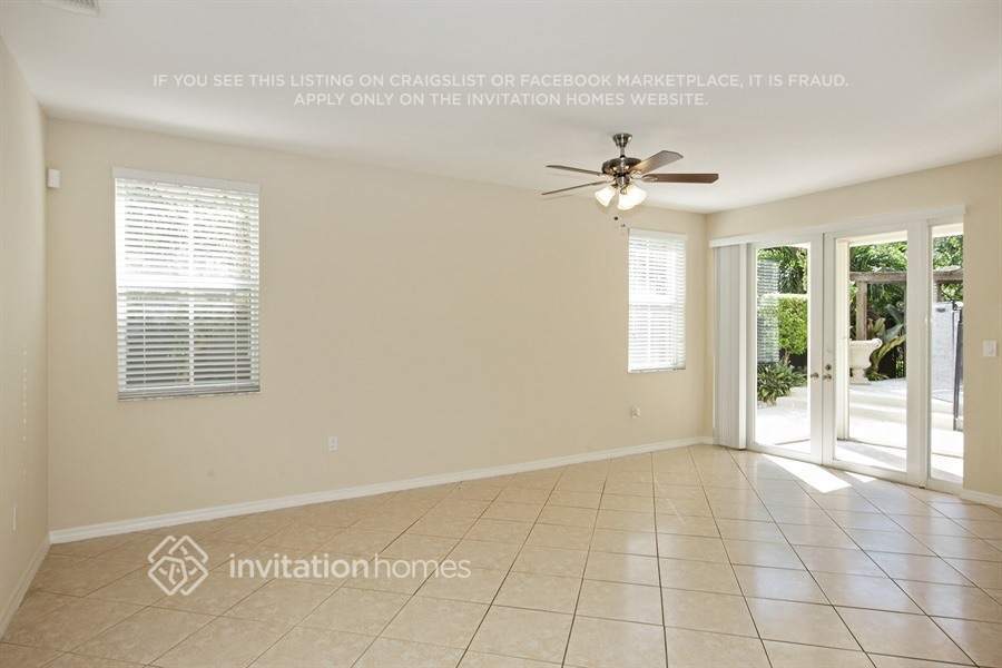 Building Photo - 16498 SW 85th Ln