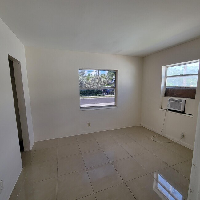 BEDROOM 1 - 616 NW 14th Ave