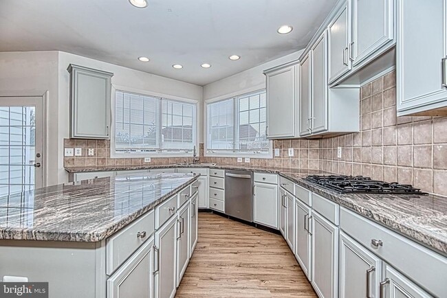 Building Photo - 5004 Warwick Hills Ct