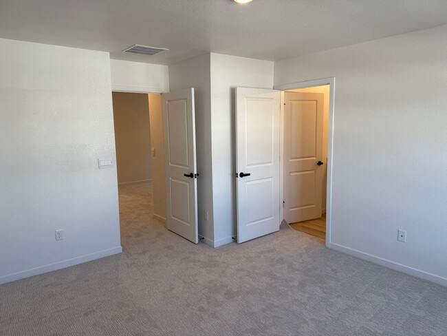 Building Photo - Stunning New Build Townhome in Denver 3 Bed 2.5 Bath 1,514 Sq. Ft. $500 MOVE IN SPECIAL