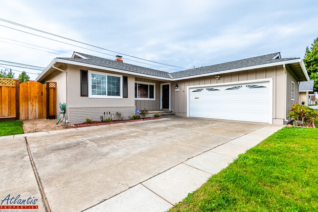 Building Photo - 5145 Alan Ave