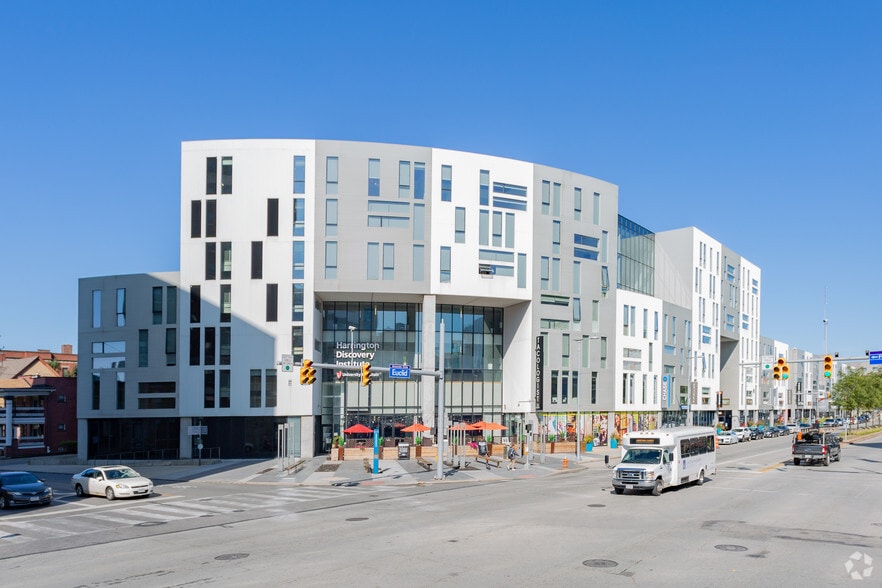 Building Photo - Uptown