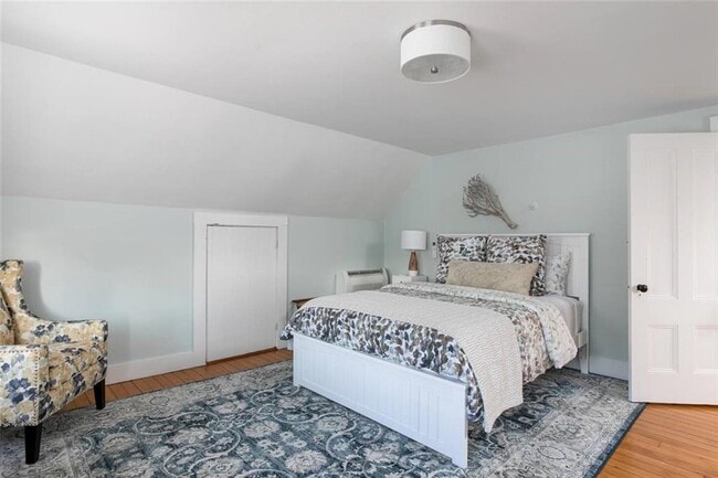 Building Photo - 169 Ruggles Ave