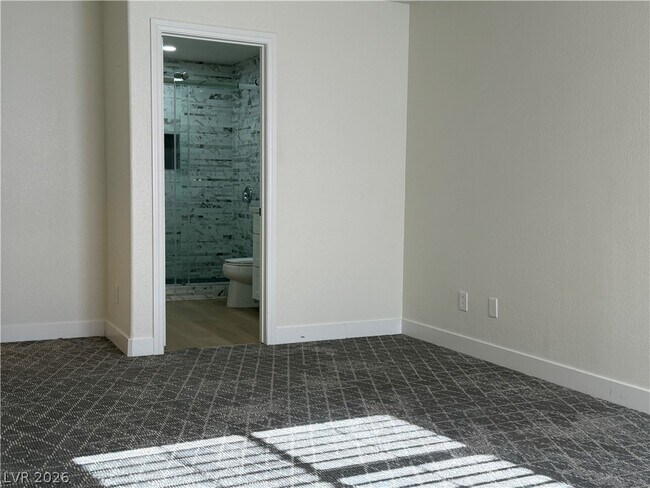 Building Photo - 458 Winthrop Pl