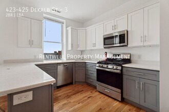 Building Photo - 423-425 Dekalb St-3