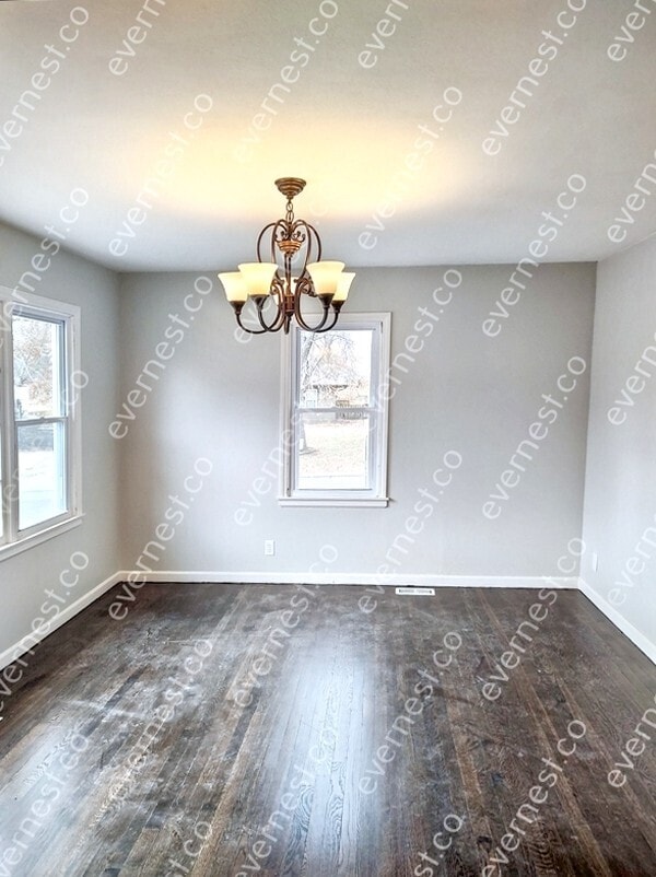 Building Photo - 210 Brookview Dr