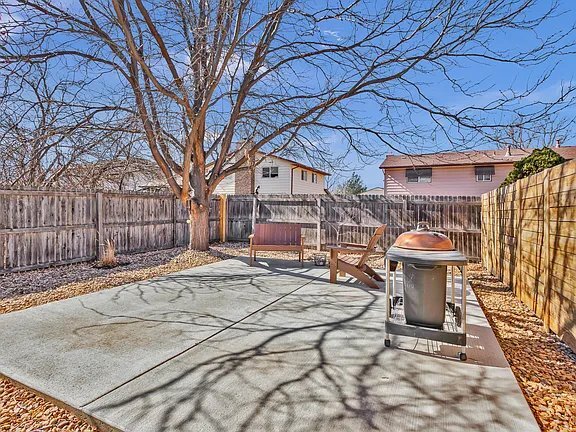 Building Photo - 1319 S Lincoln St