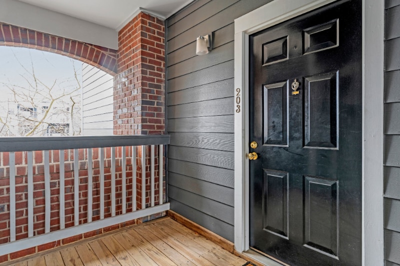 Building Photo - 20320 Beechwood Terrace