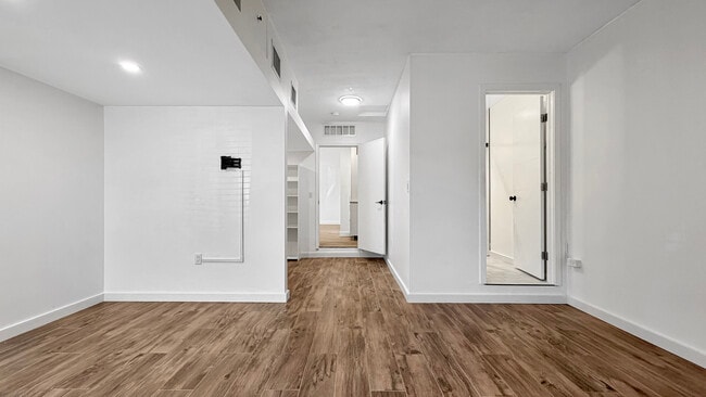 Building Photo - 7995 SW 140th Terrace