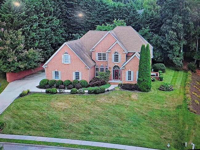 Building Photo - 12821 High Oak Rd