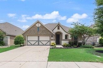 Building Photo - 1560 Seminole Dr