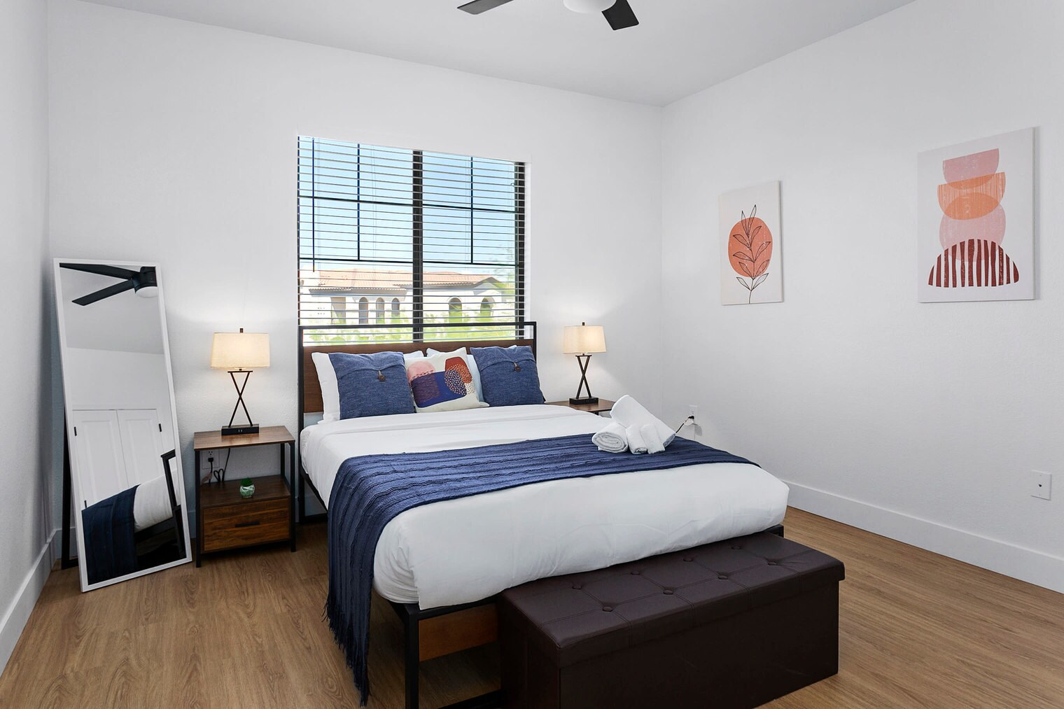 Building Photo - 9450 W Cabela Dr