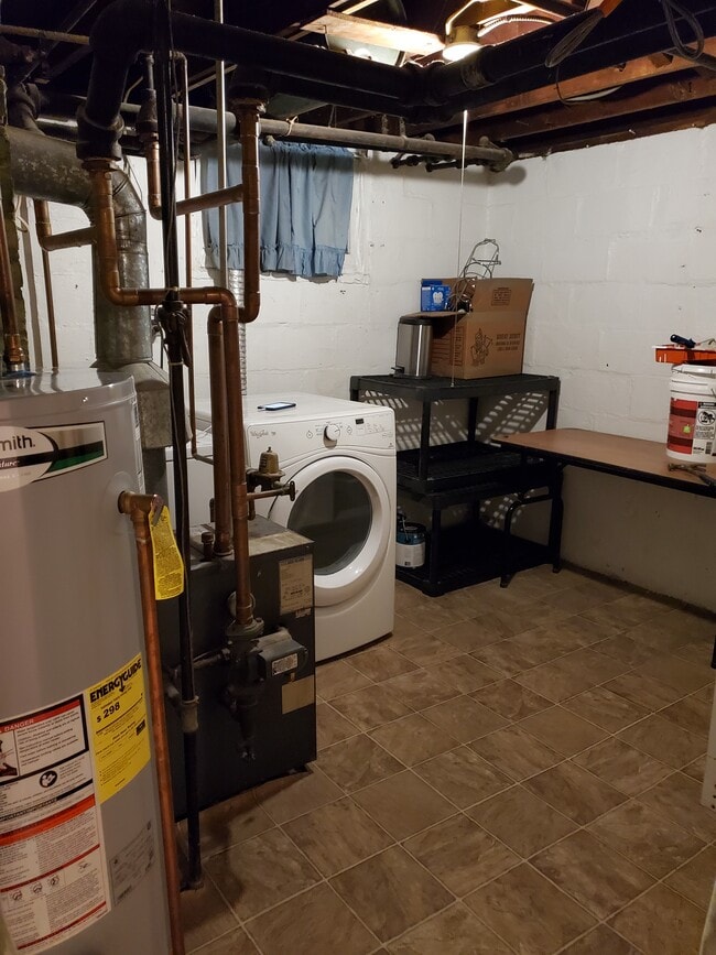 Building Photo - 6113 Arbor St