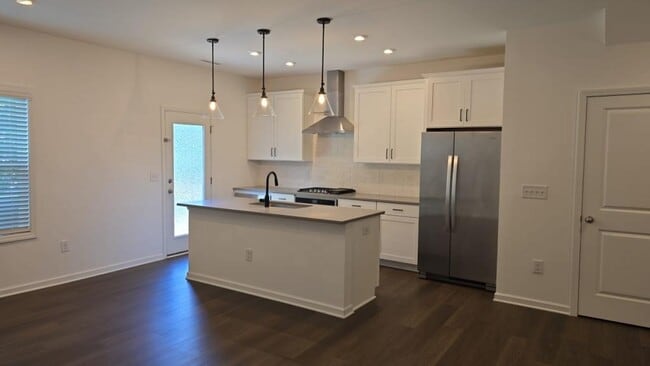 Building Photo - 3315 Oak Pass Dr