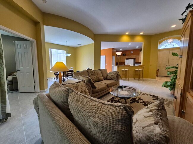 Building Photo - 12654 Via Ravenna