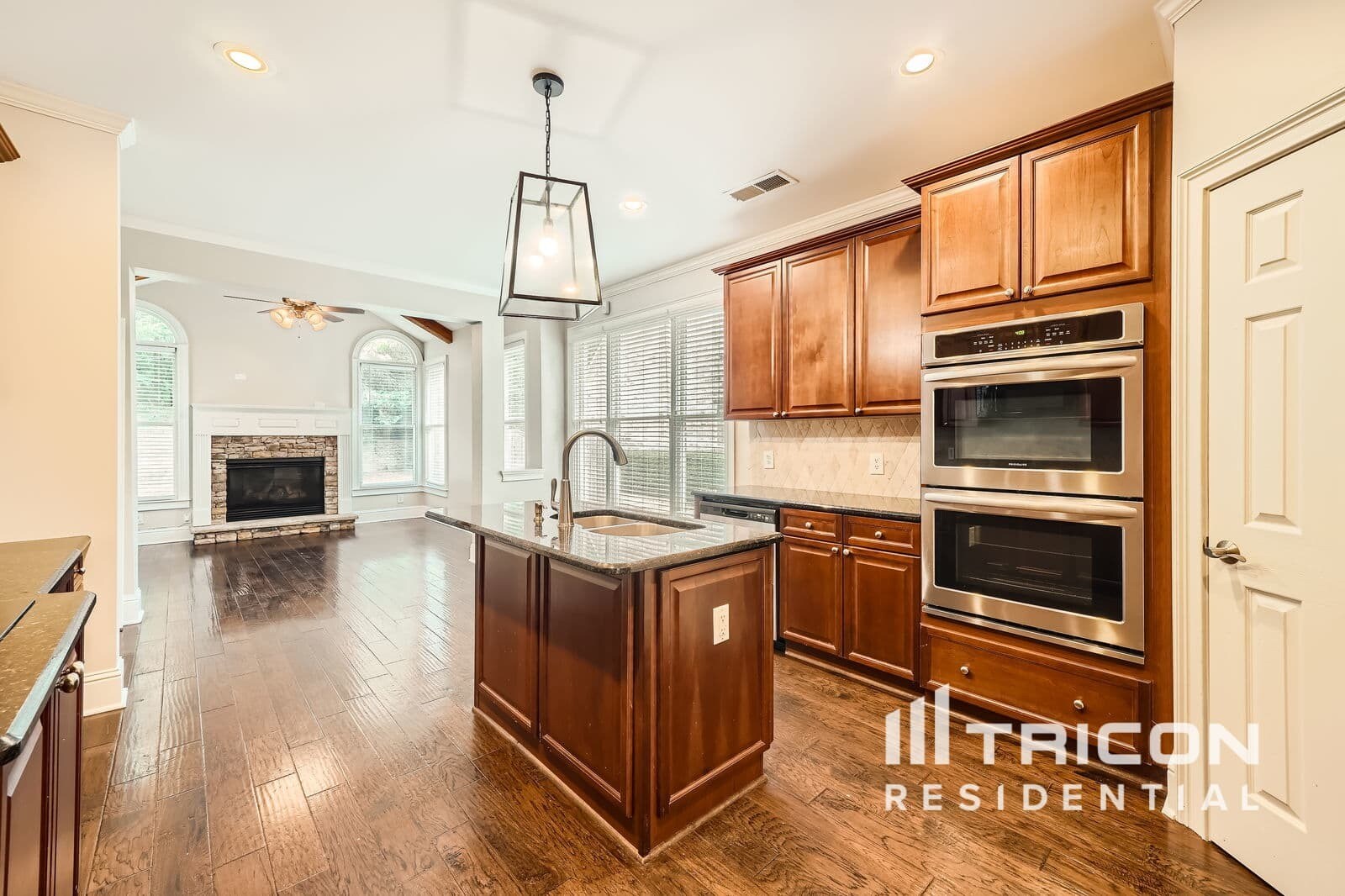 Building Photo - 3207 Collier Gate Ct