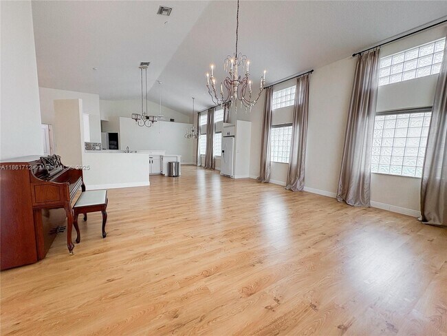 Building Photo - 9080 Villa Portofino Cir