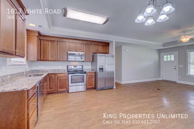 Building Photo - 1617 White Rd