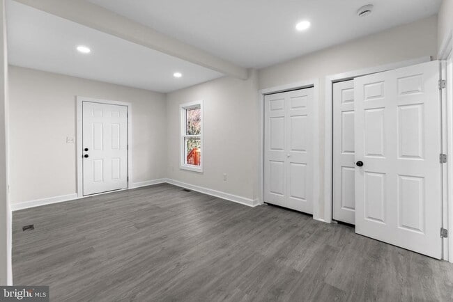 Building Photo - 509 McCabe Ave