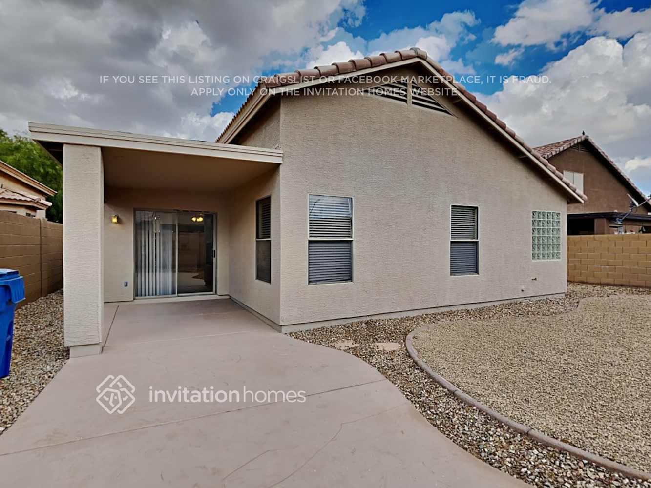 Building Photo - 13737 W Solano Dr