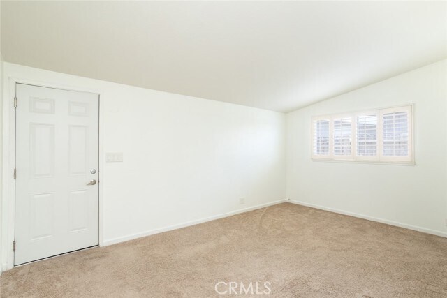 Building Photo - 1704 Labrador Dr