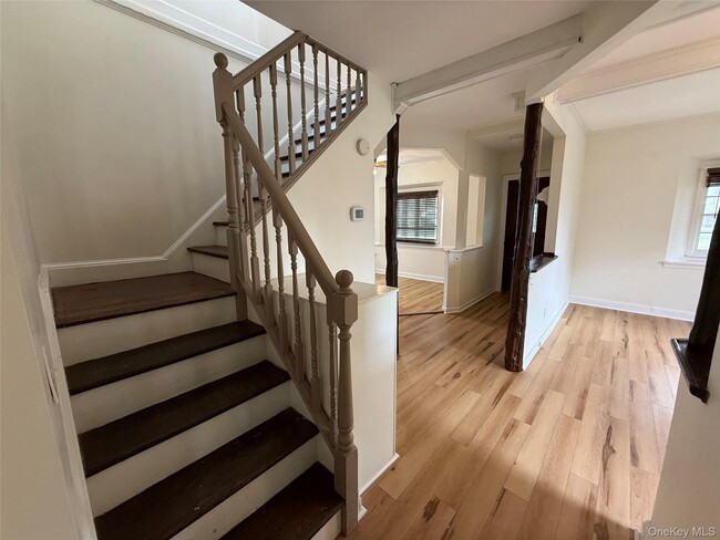 Building Photo - 4 St Marks Pl