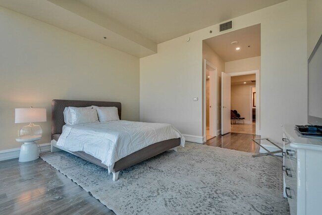 Building Photo - Sky Las Vegas 4305- Stunning City Views from this Fully Furnished, 3Bd, 3-Story Penthouse Residence