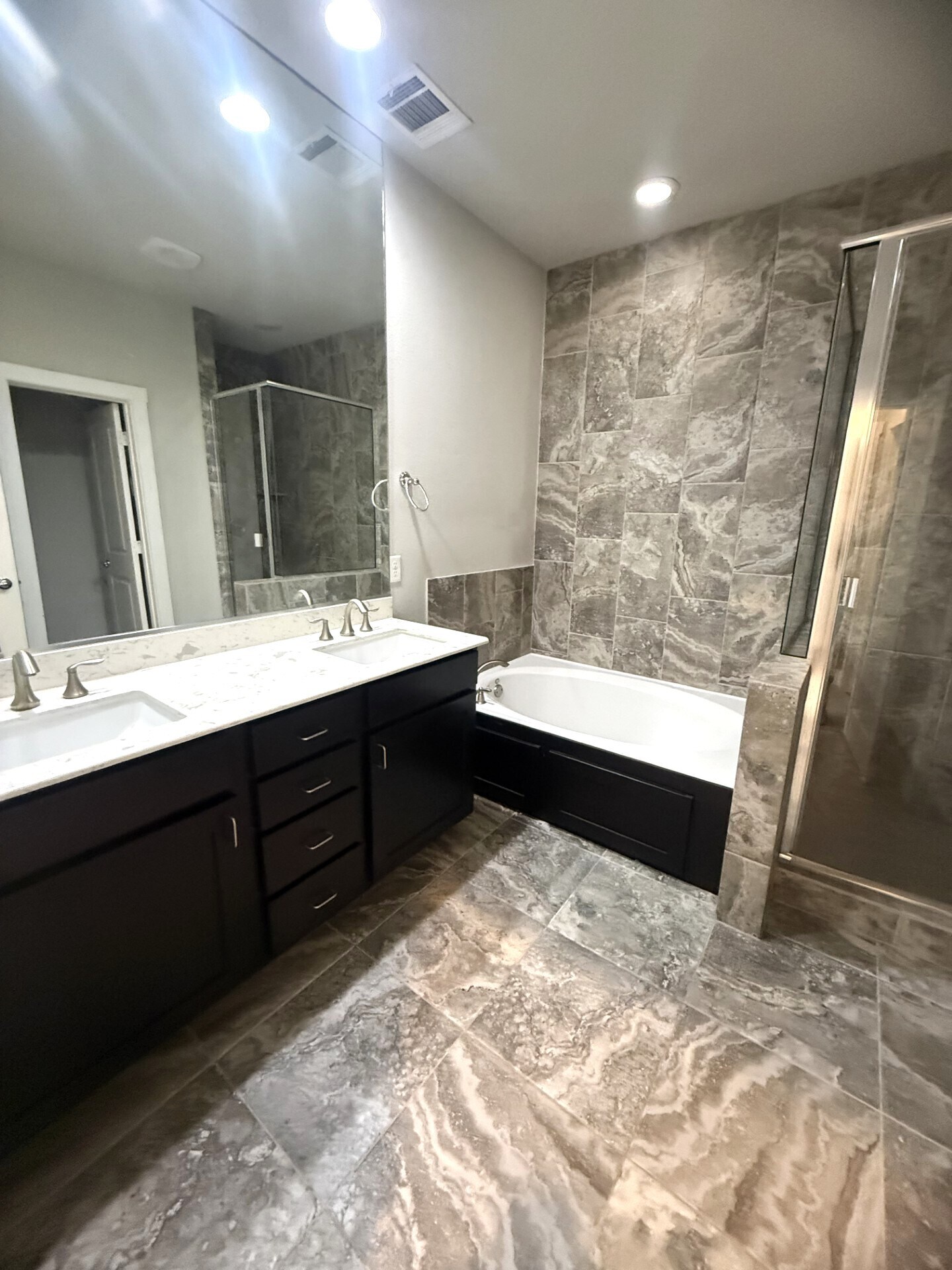 Building Photo - 1310 Rancho Mirage Dr