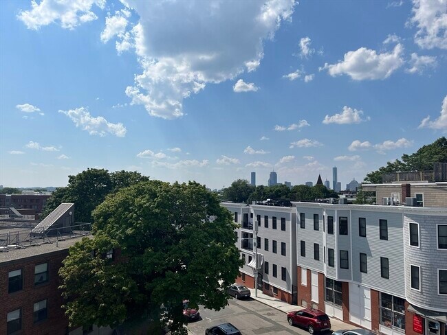 Building Photo - 110 Old Harbor St