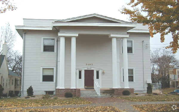 Linden Hills Apartments Kcmo